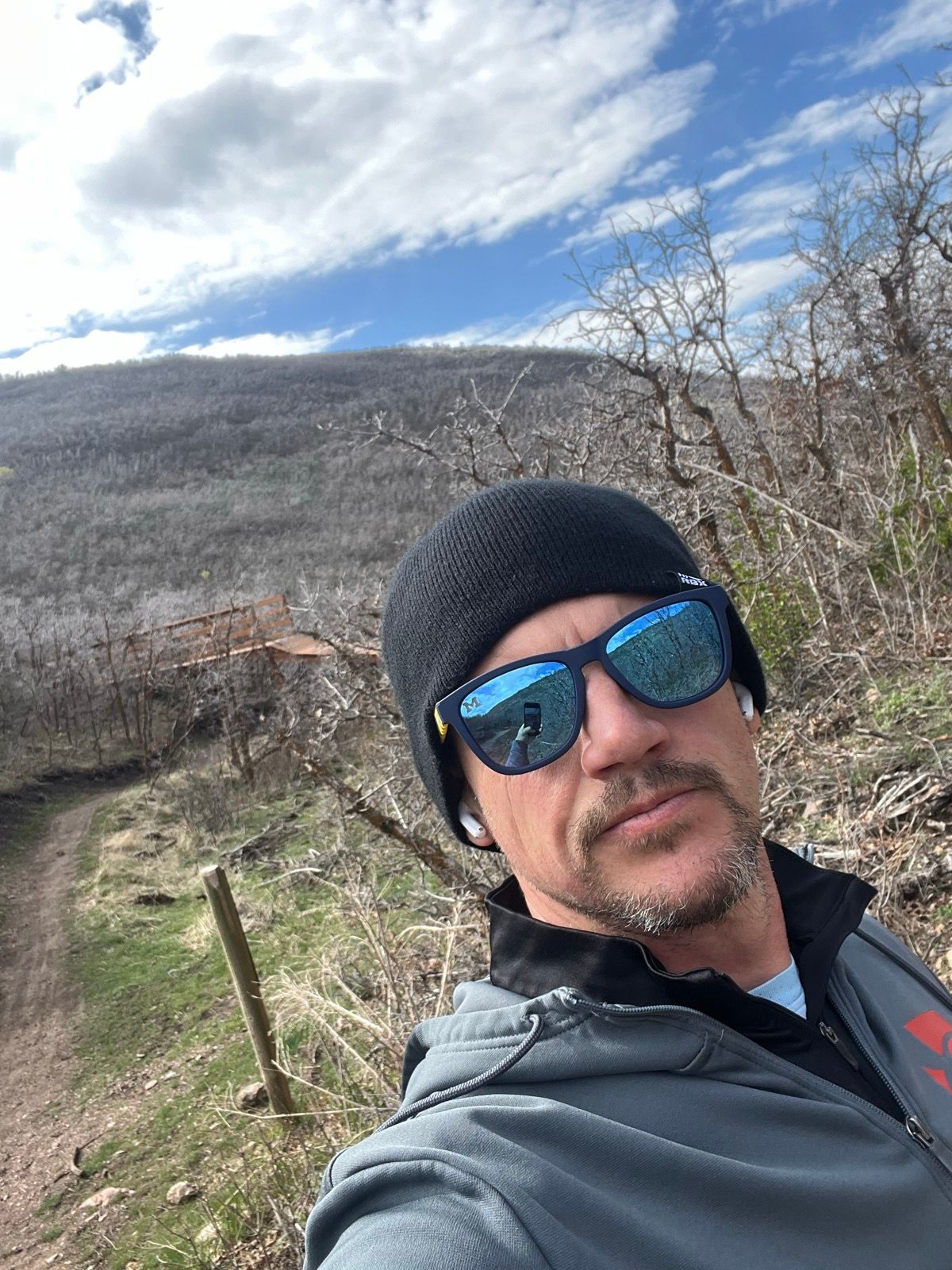 Kenn Mangum trail running in Utah's Wasatch Mountains